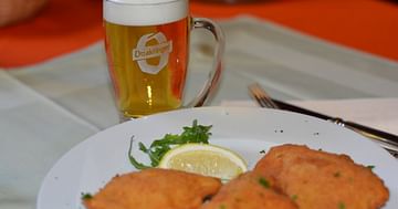 Ein Schnitzerl und ein Helles bitte!